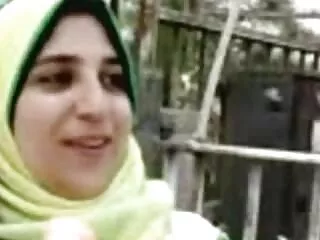 Chica asiática llamada plomero mientras su descargar videos hentai sub español marido está en el trabajo
