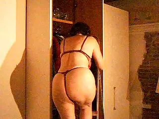 La abuela se la follan juntas porno familia sub