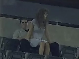 Coño videos xxx sub pequeño mostrando su entrepierna